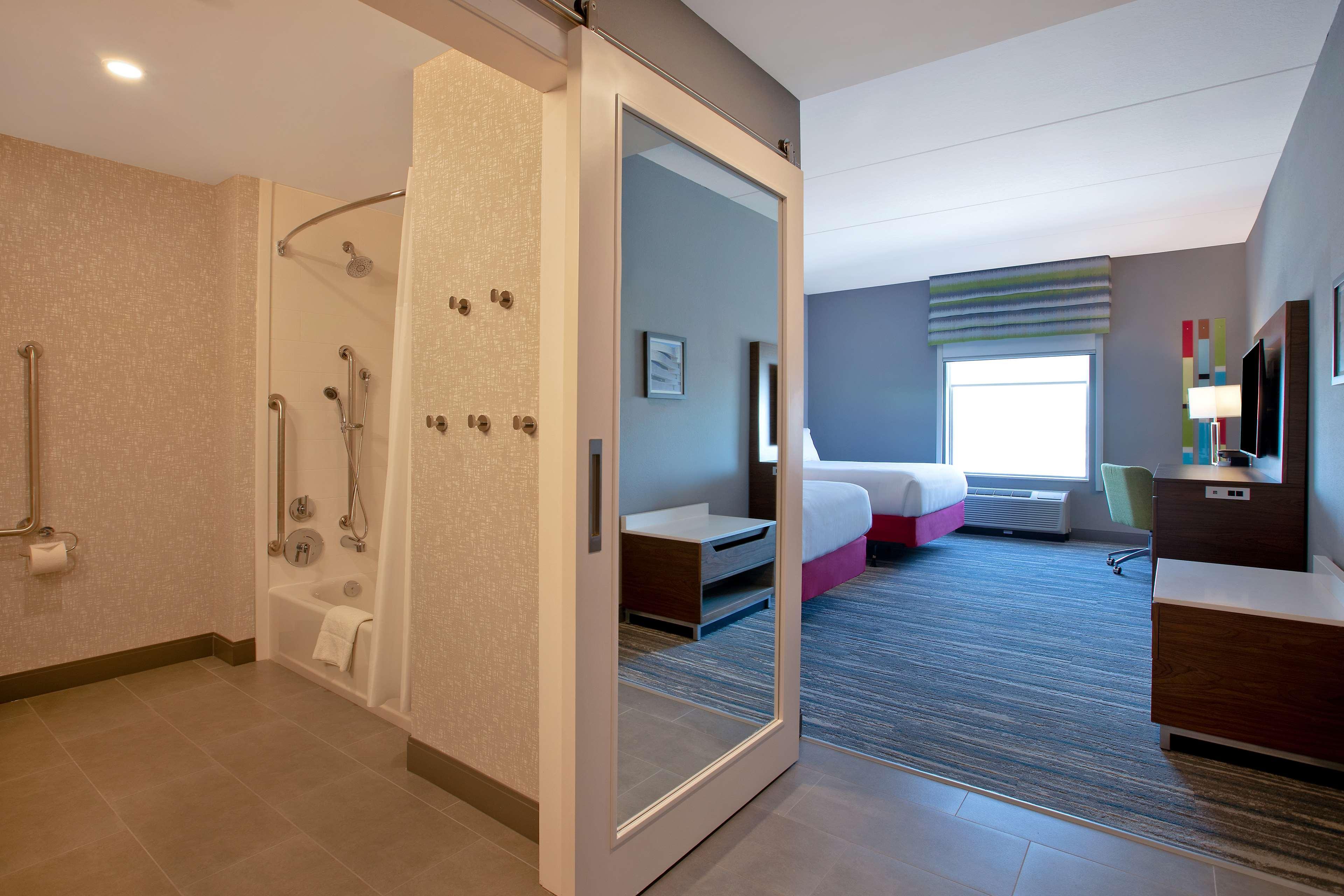 Hampton Inn & Suites Ottawa West, Ontario, Canada Exterior foto